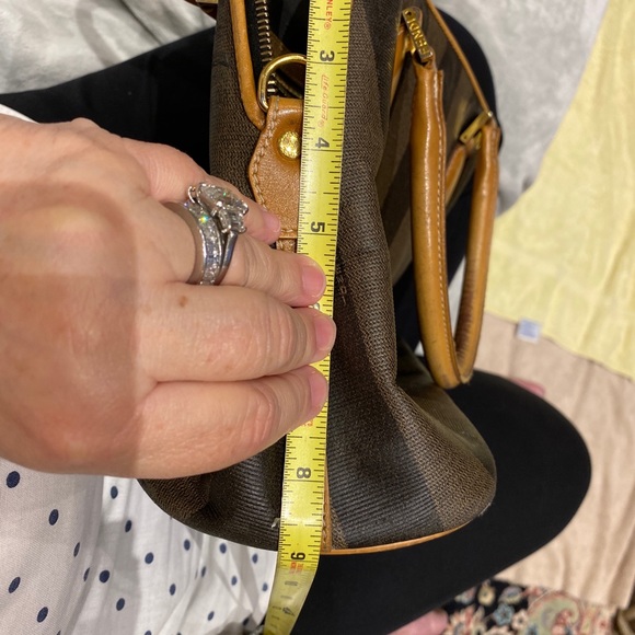 Authentic Vintage Fendi Leather Handbag - Picture 10 of 13